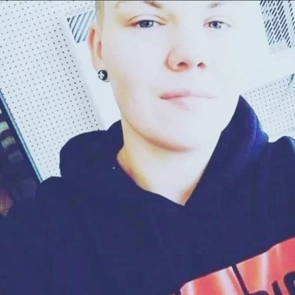 Livesex met LittleWolfje uit Antwerpen