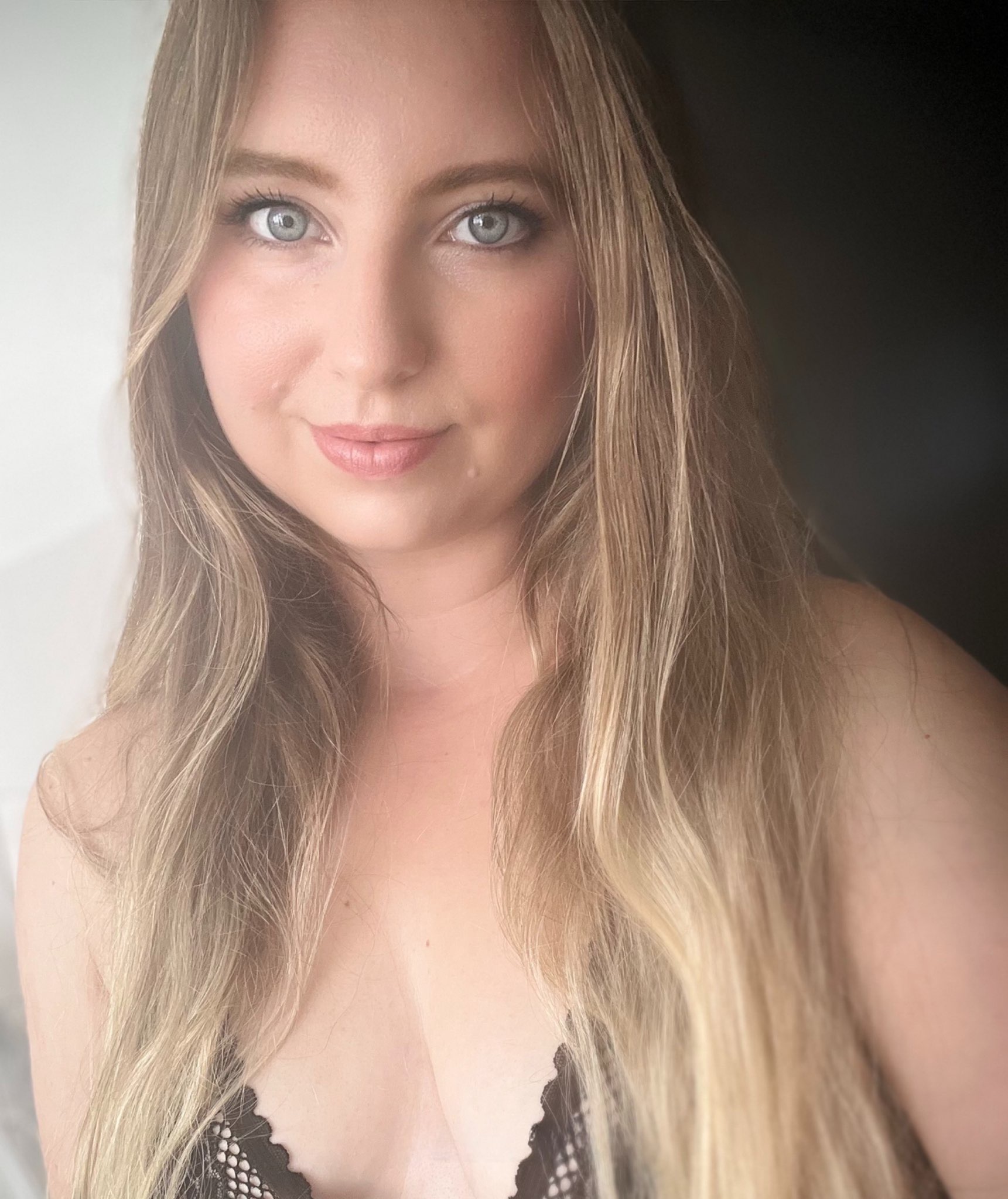 Livesex met PeachyPearlX van Nederland