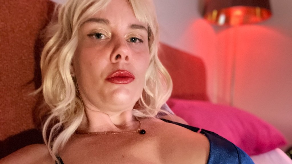 Online livesex met HaveSomeFunX