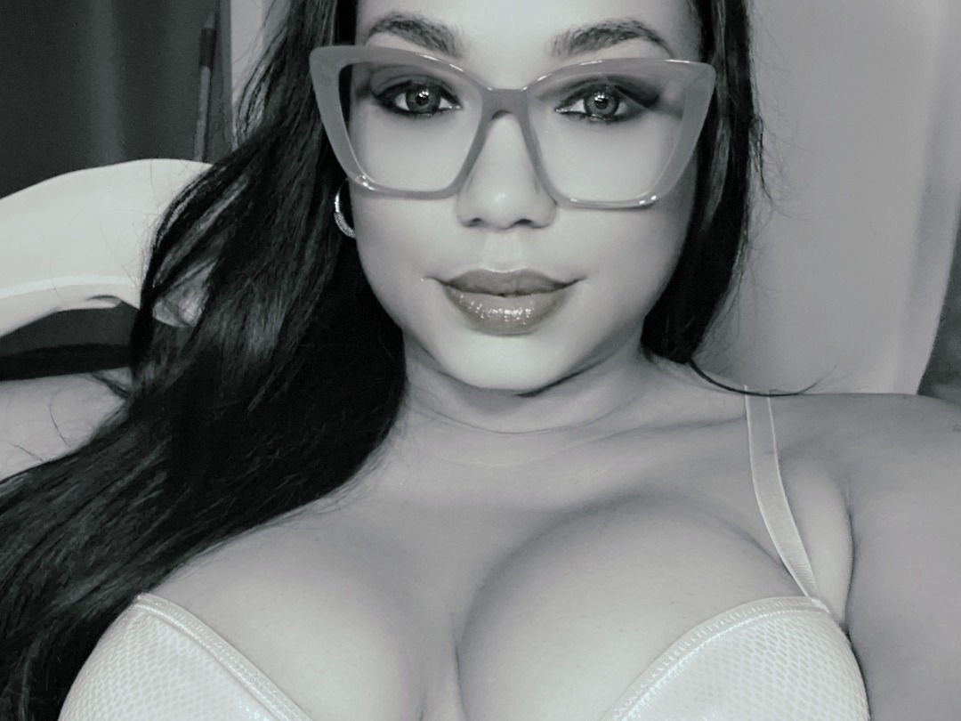 Online livesex met TessaSletjexxx